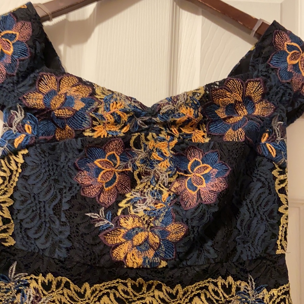 Foxiedox - Picture 3 of 16